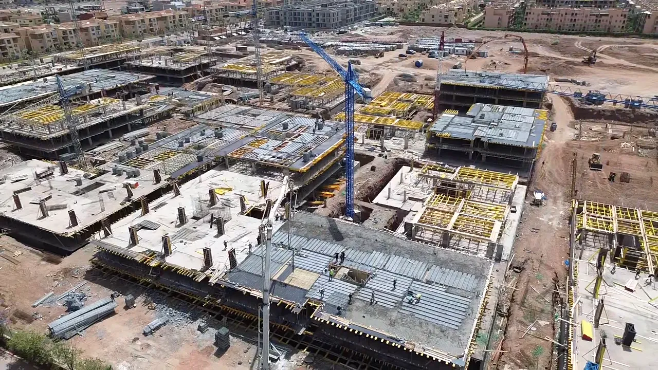 Vue aérienne de l'immeuble résidentiel en construction à Marrakech